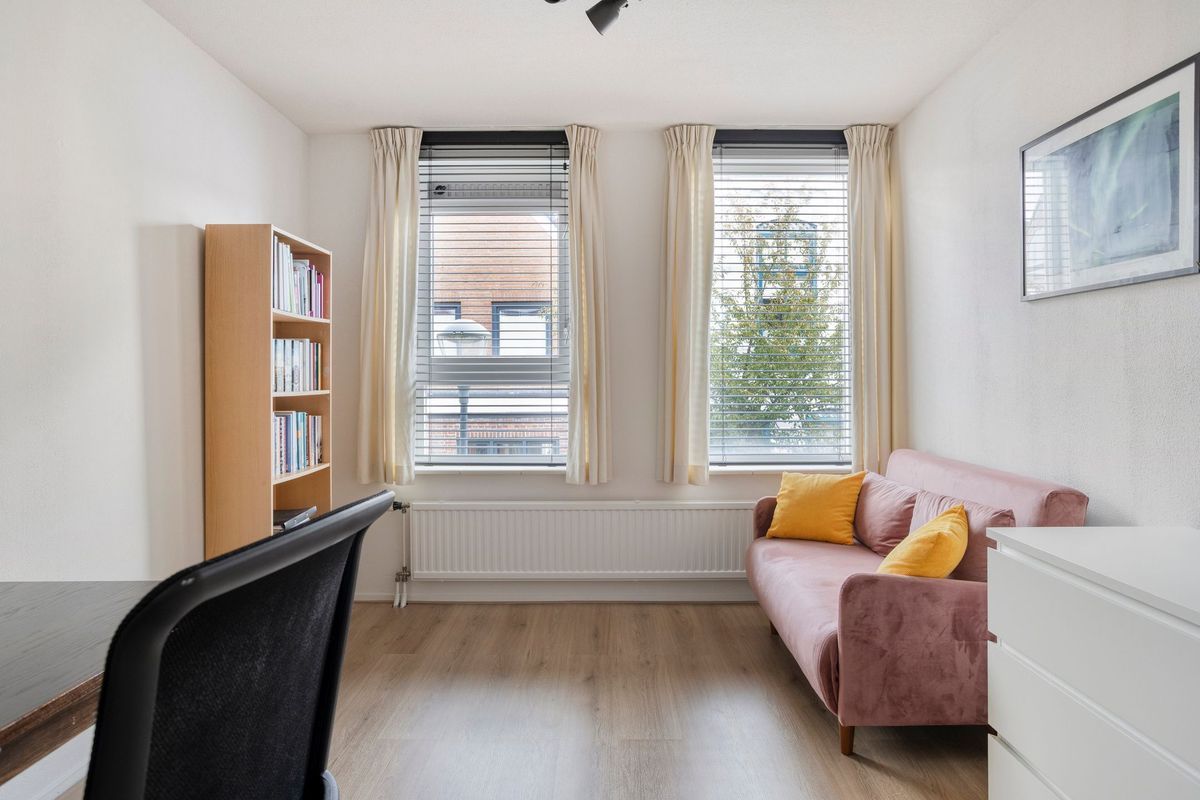 Tweede Markstraat 6 Photo Blur 27