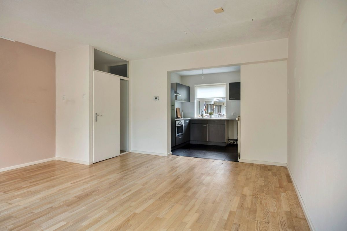 Emmastraat 18 Photo Blur 5
