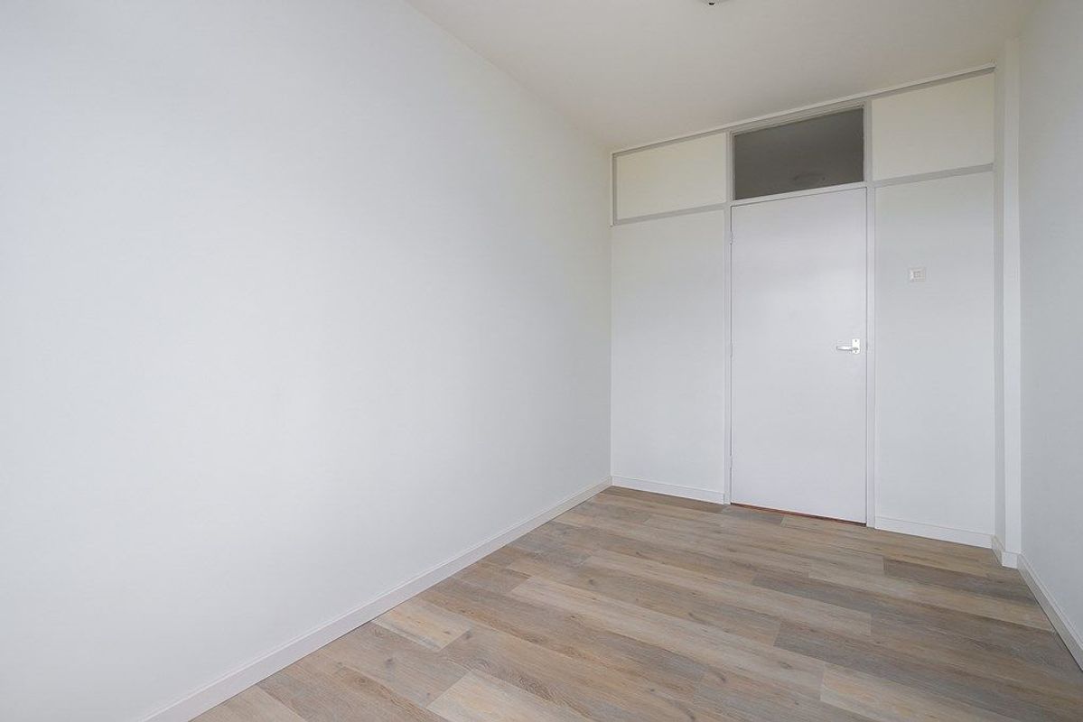 Robert Kochlaan 338 Photo Blur 17