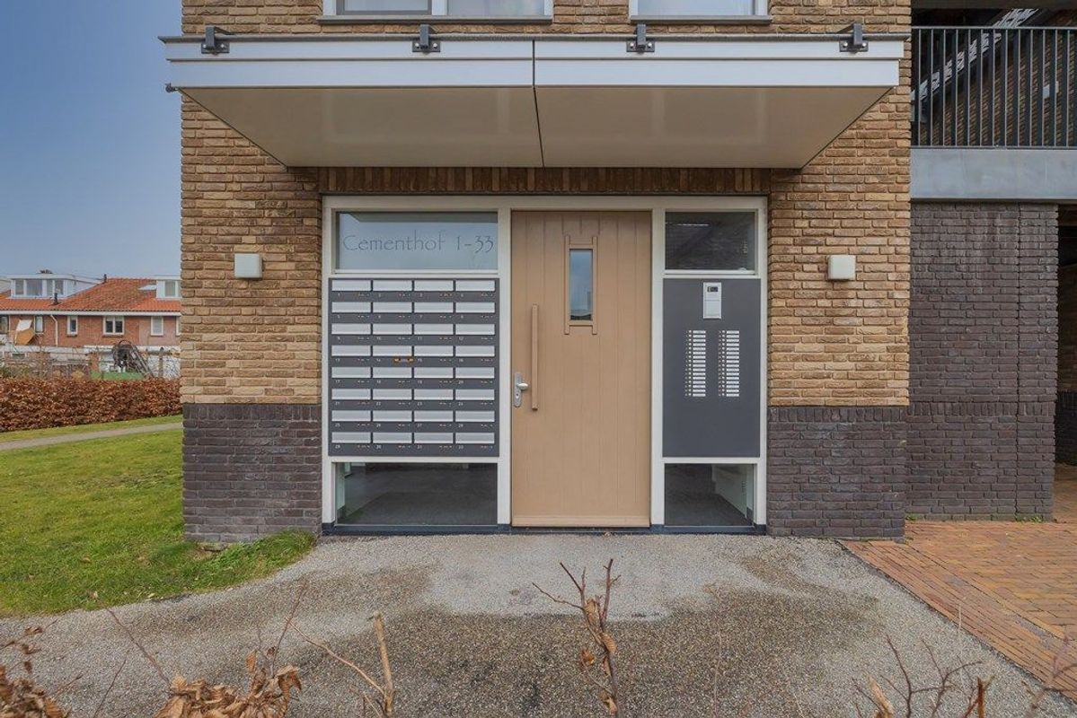 Cementhof 27 Photo Blur 29