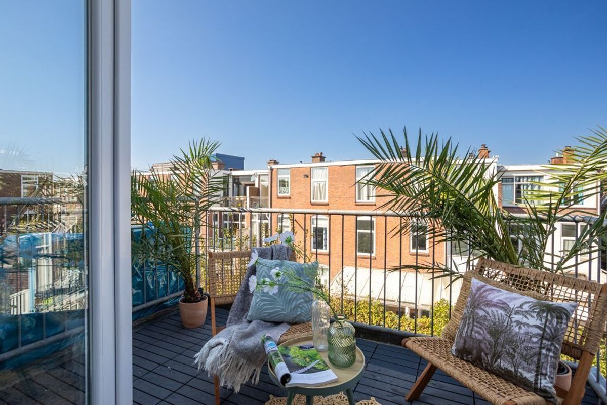 Loosduinseweg 1003 Photo Blur 5