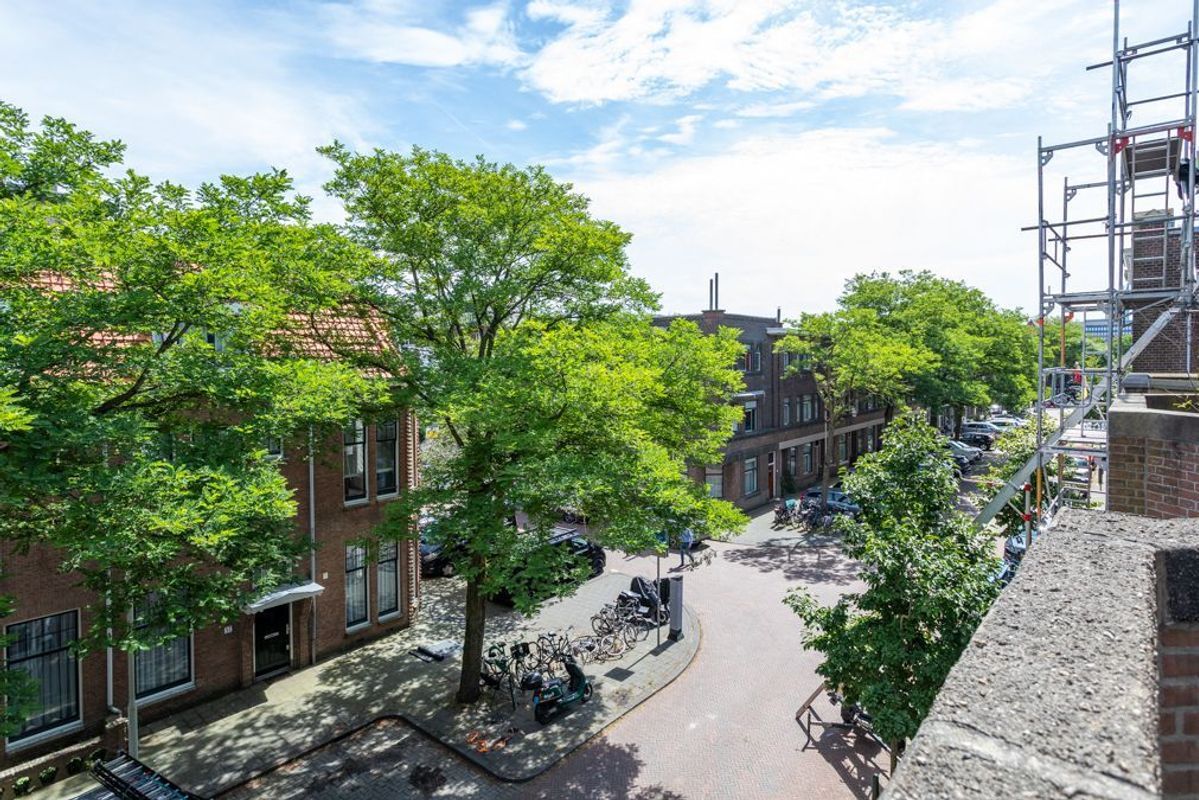 Bachmanstraat 52 Photo Blur 45