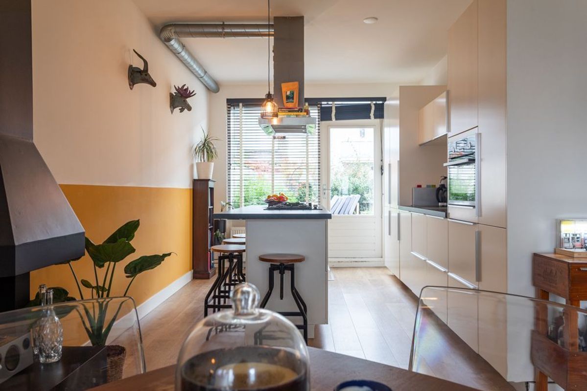 Kamperfoeliestraat 131 Photo Blur 3