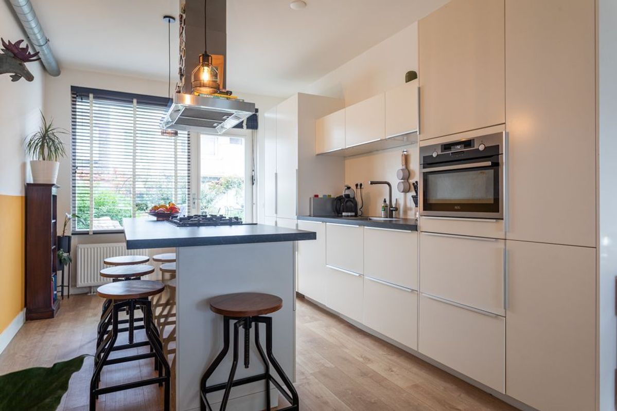 Kamperfoeliestraat 131 Photo Blur 2