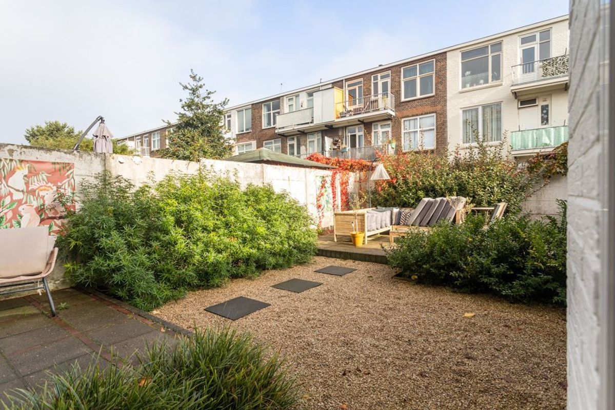 Kamperfoeliestraat 131 Photo Blur 10