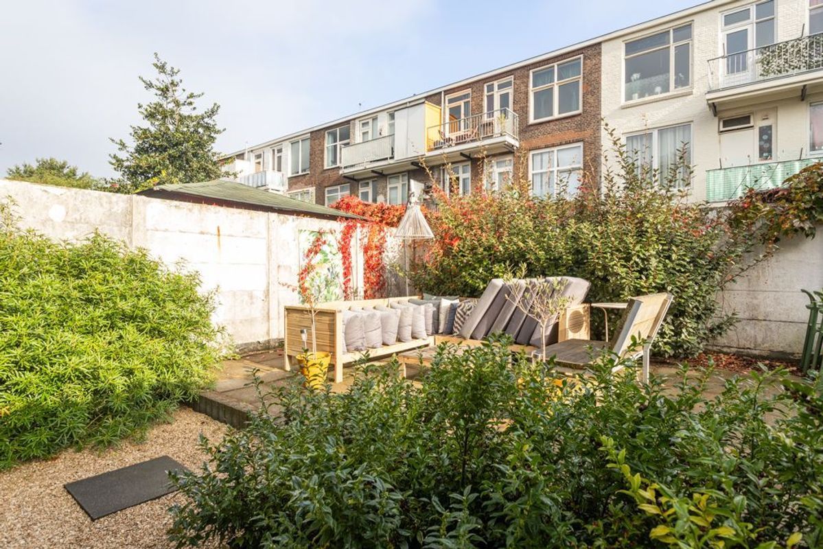 Kamperfoeliestraat 131 Photo Blur 9