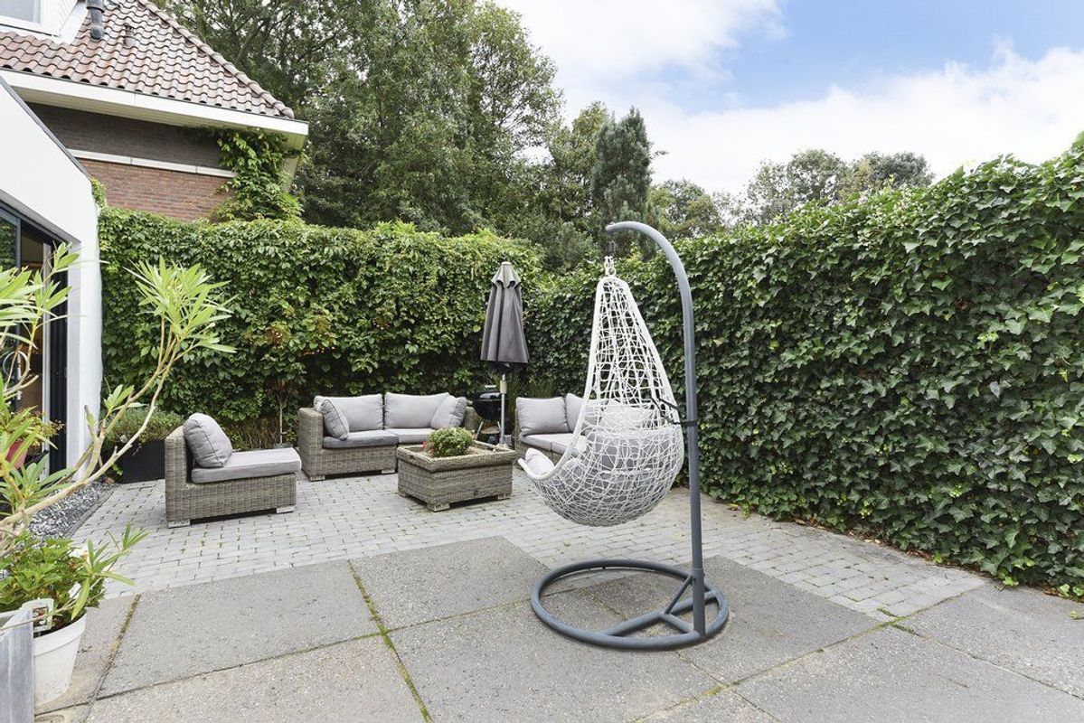 Laan van Kans 26 Photo Blur 4