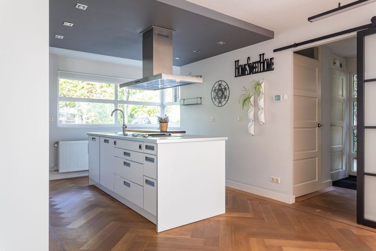 Laan van Kans 26 Photo Blur 12