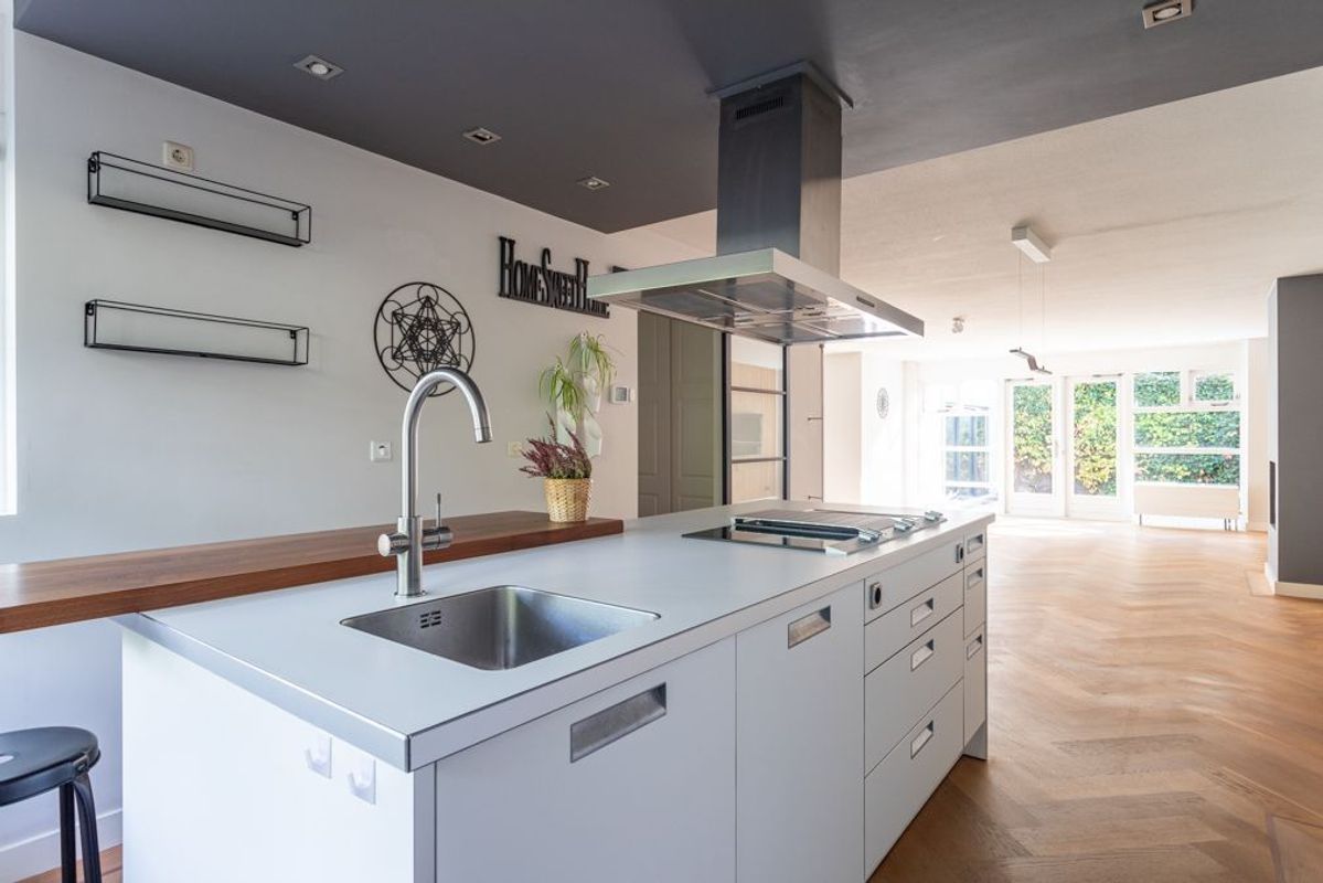 Laan van Kans 26 Photo Blur 14