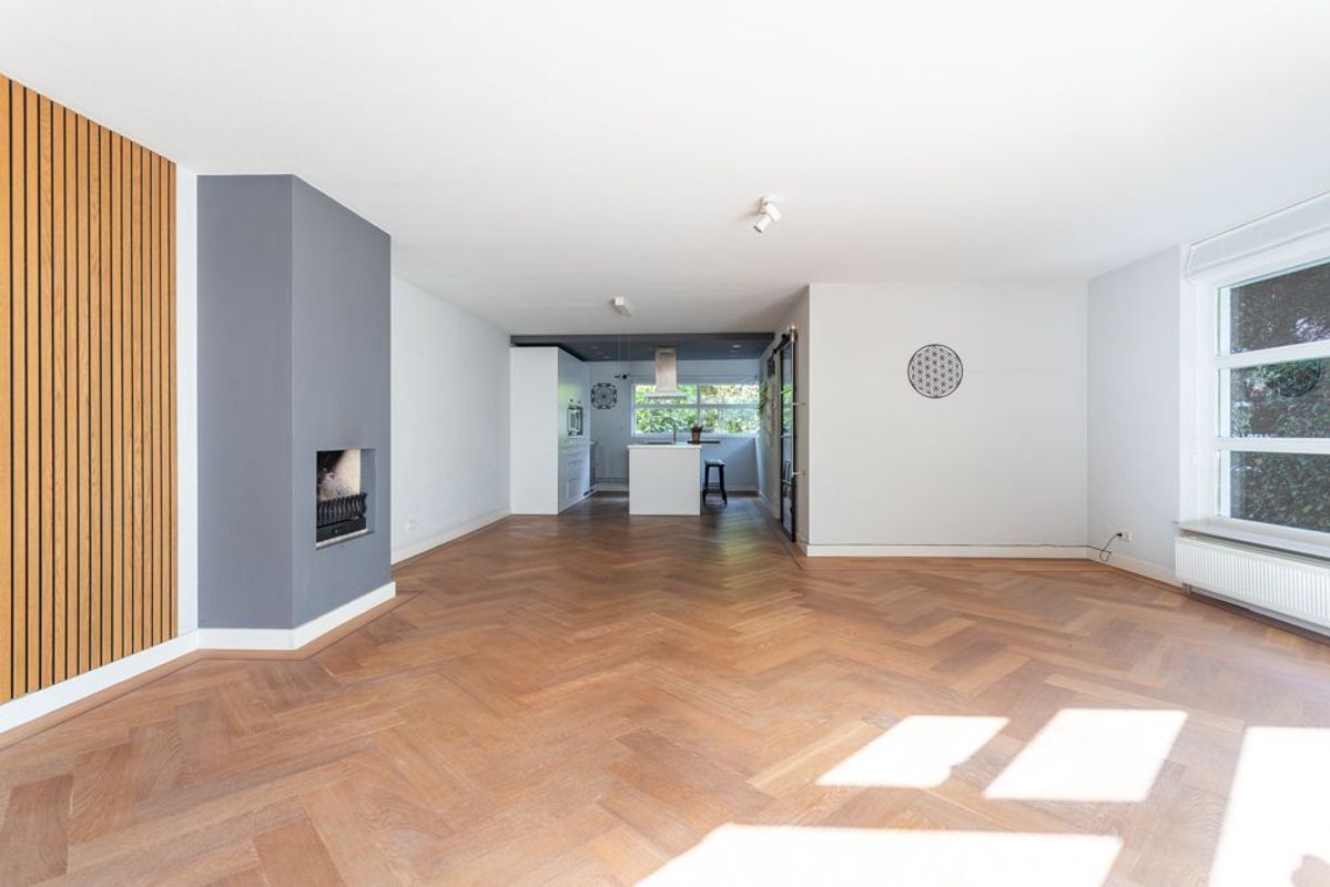 Laan van Kans 26 Photo Blur 17