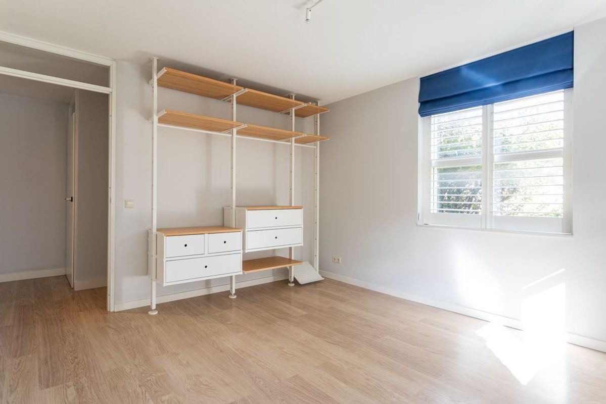 Laan van Kans 26 Photo Blur 22