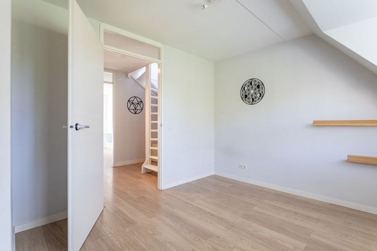 Laan van Kans 26 Photo Blur 32