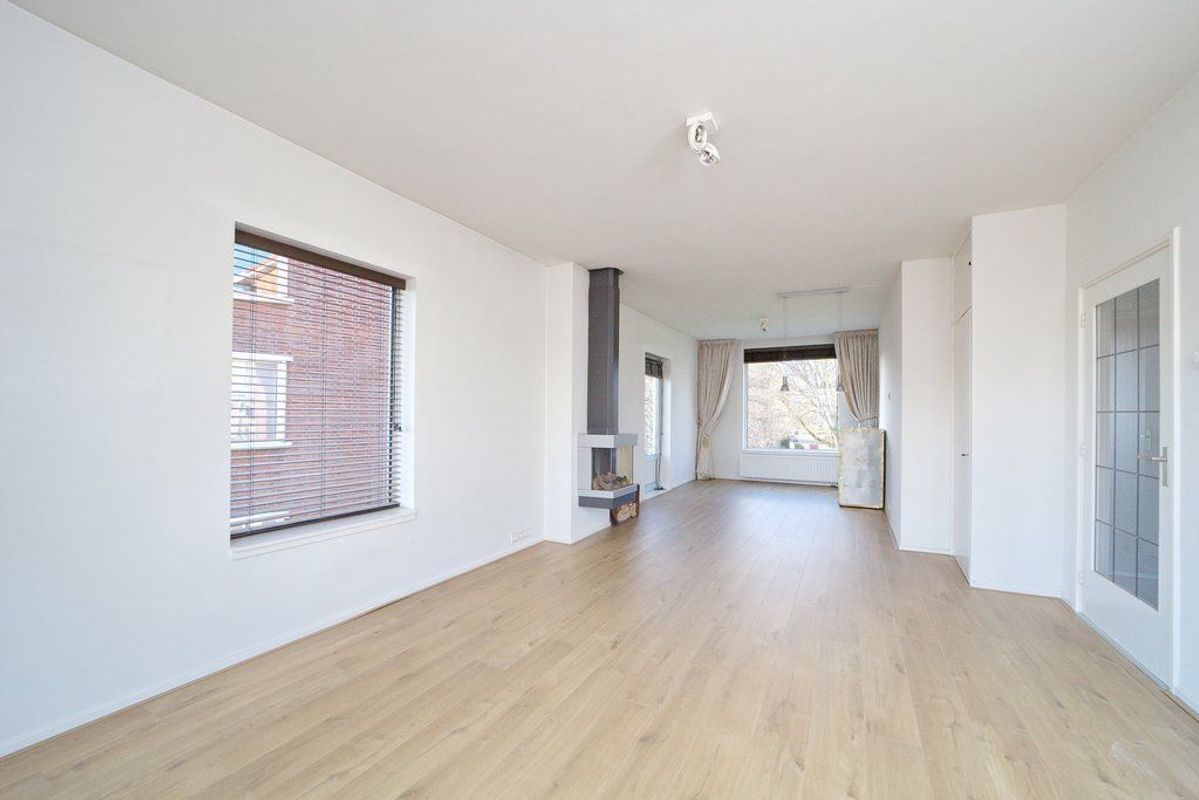 Koningin Julianalaan 394 Photo Blur 2