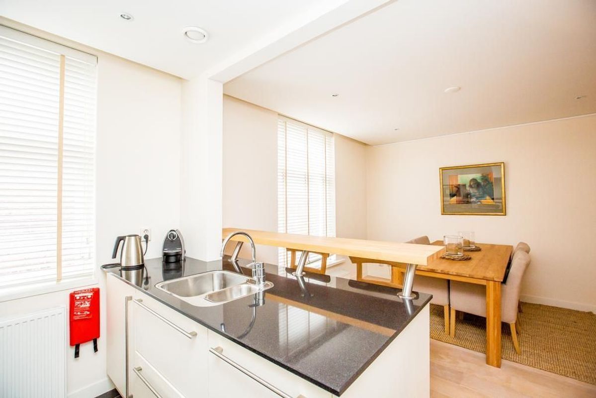 Jagerstraat 1-C Photo Blur 6