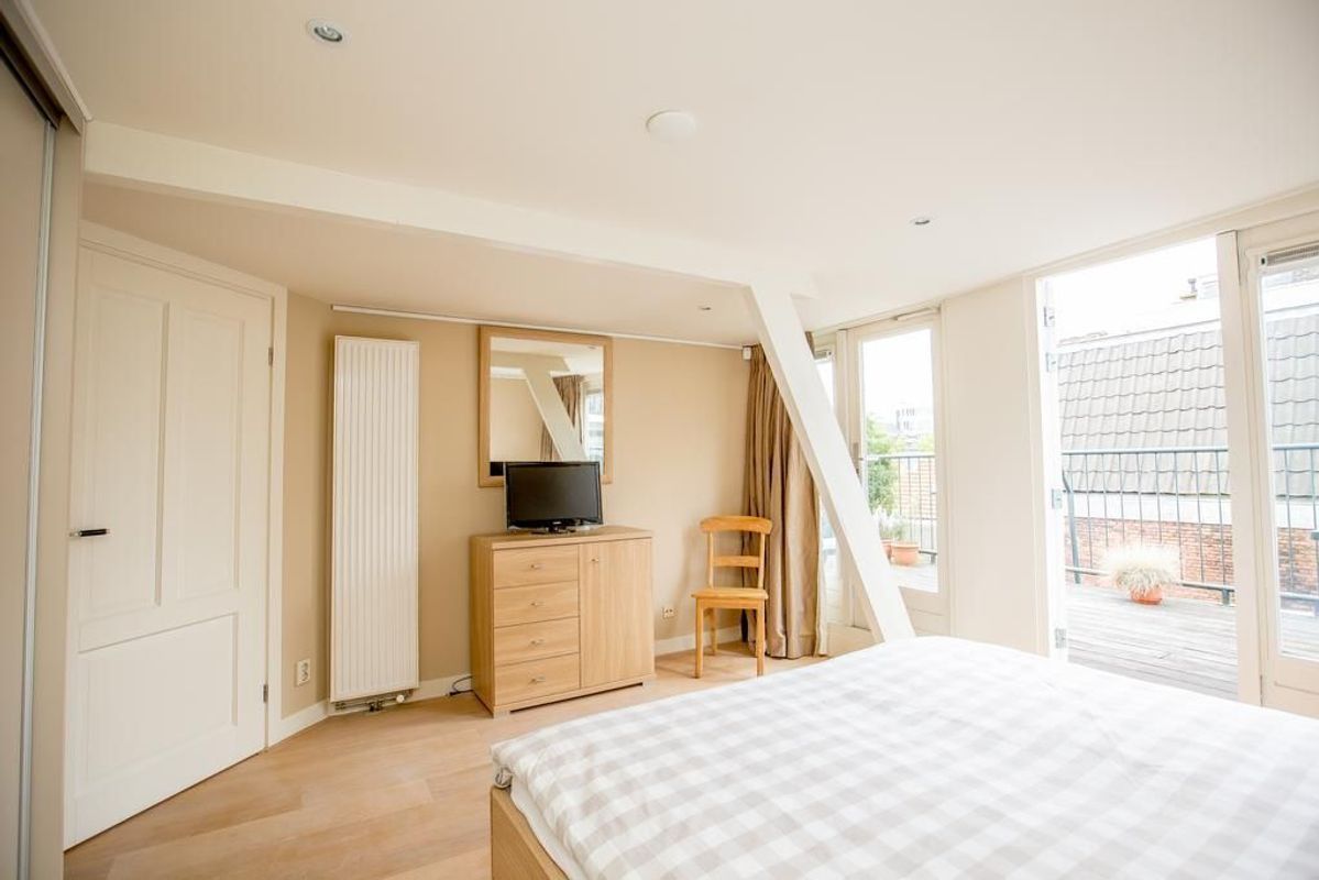 Jagerstraat 1-C Photo Blur 18