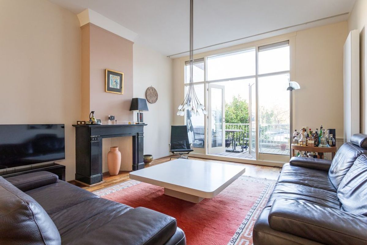 Reinkenstraat 11 Photo Blur 2