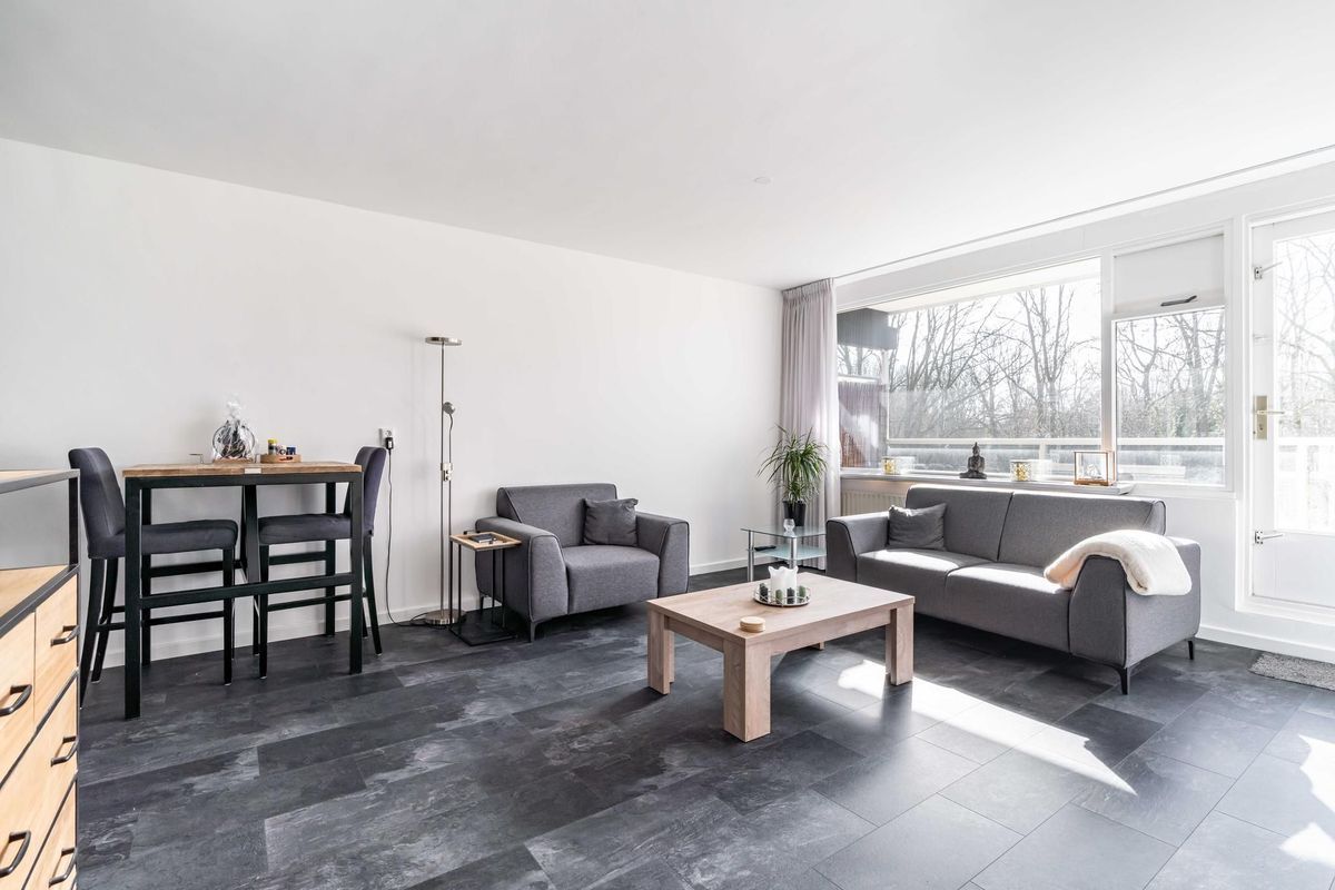 De Brink 300 Photo Blur 2