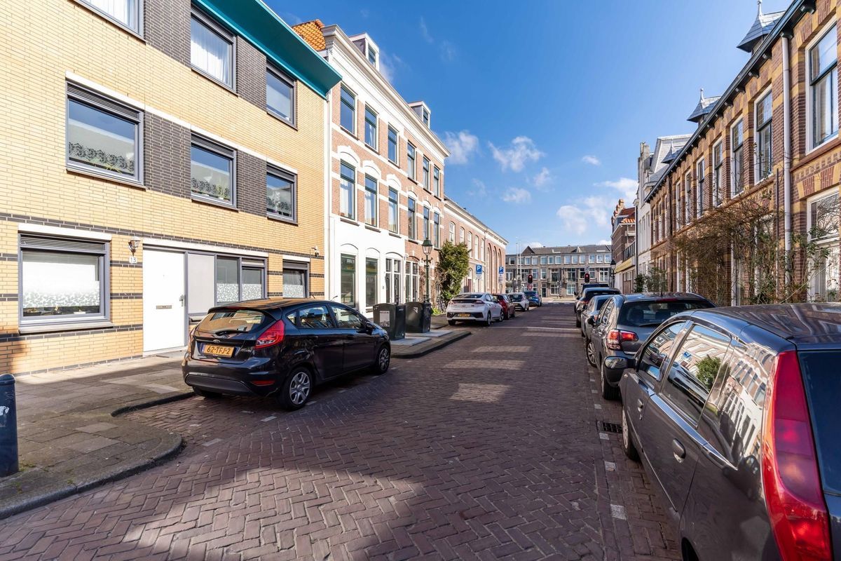 Chassestraat 7-B Photo Blur 13