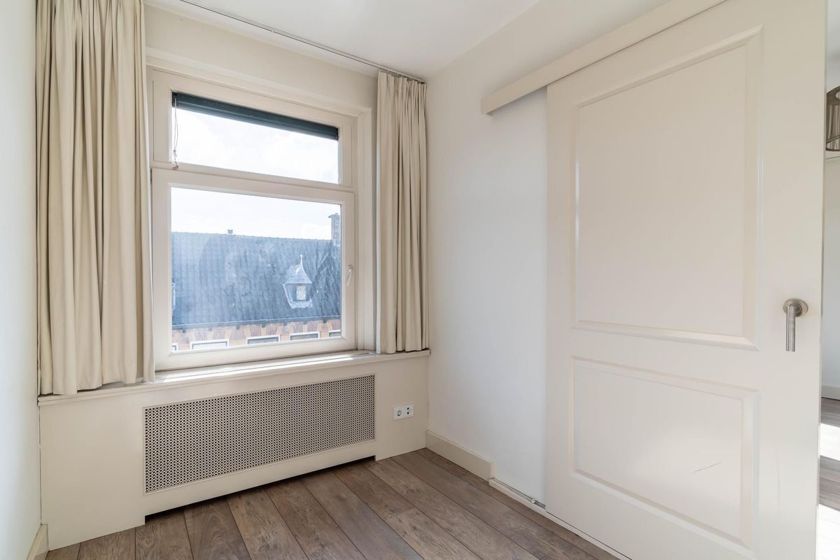 Chassestraat 7-B Photo Blur 8