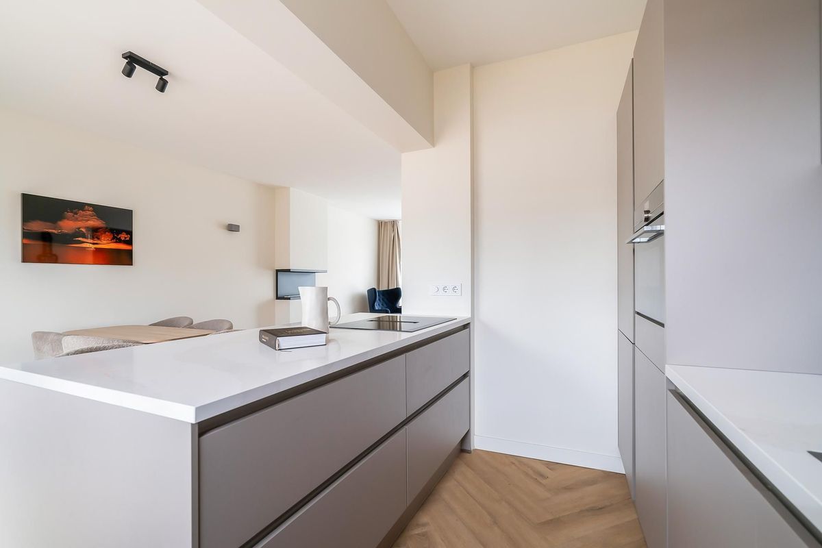 Monseigneur van Steelaan 238 Photo Blur 4