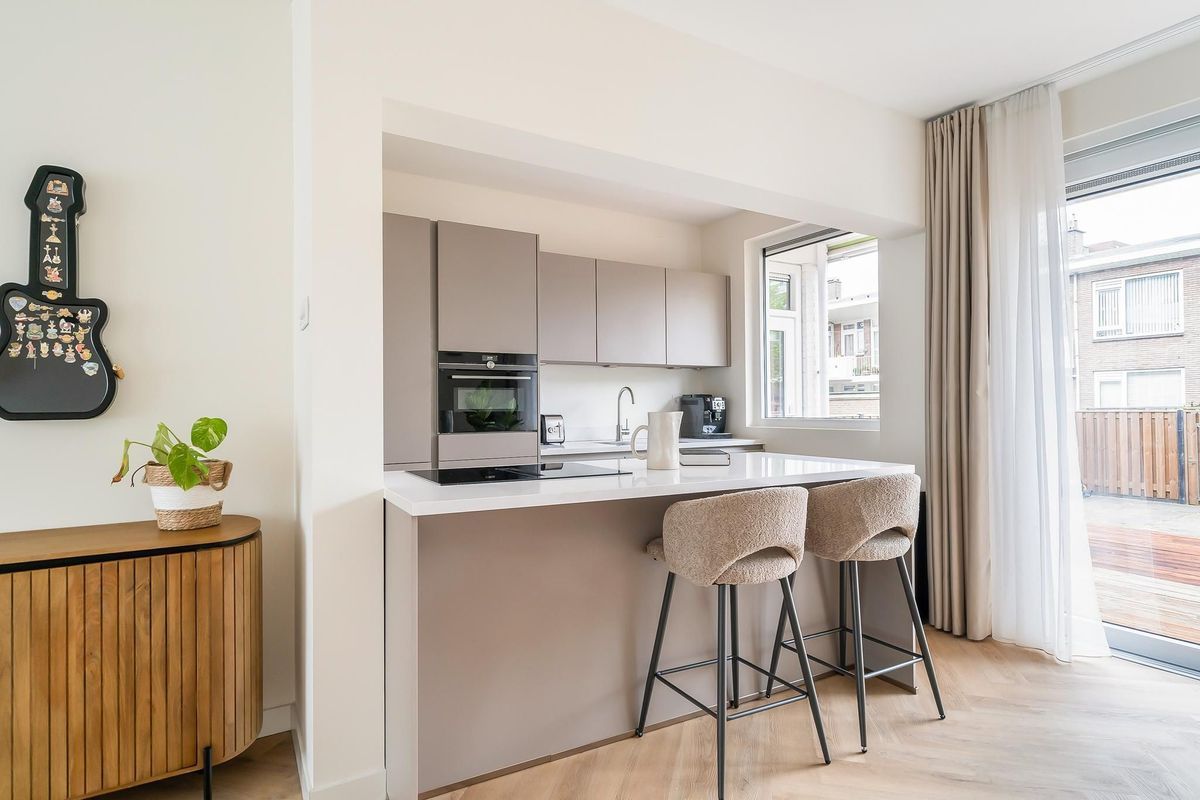 Monseigneur van Steelaan 238 Photo Blur 2