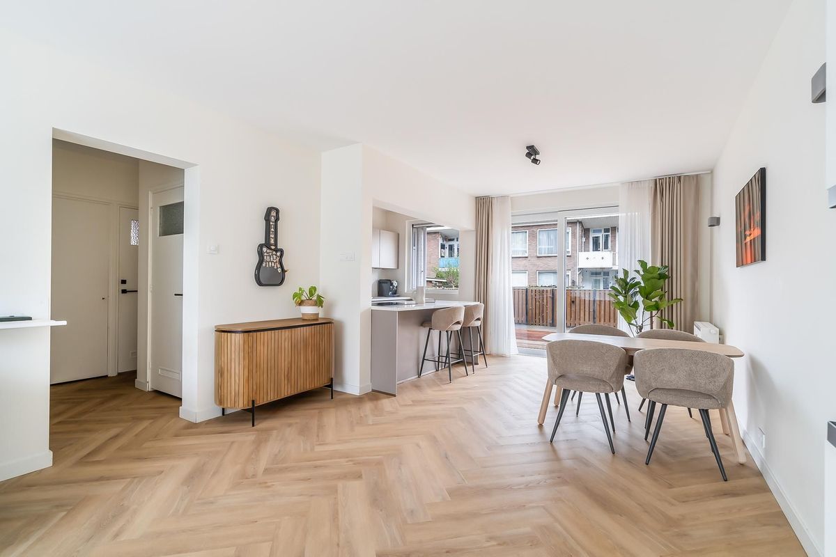 Monseigneur van Steelaan 238 Photo Blur 7