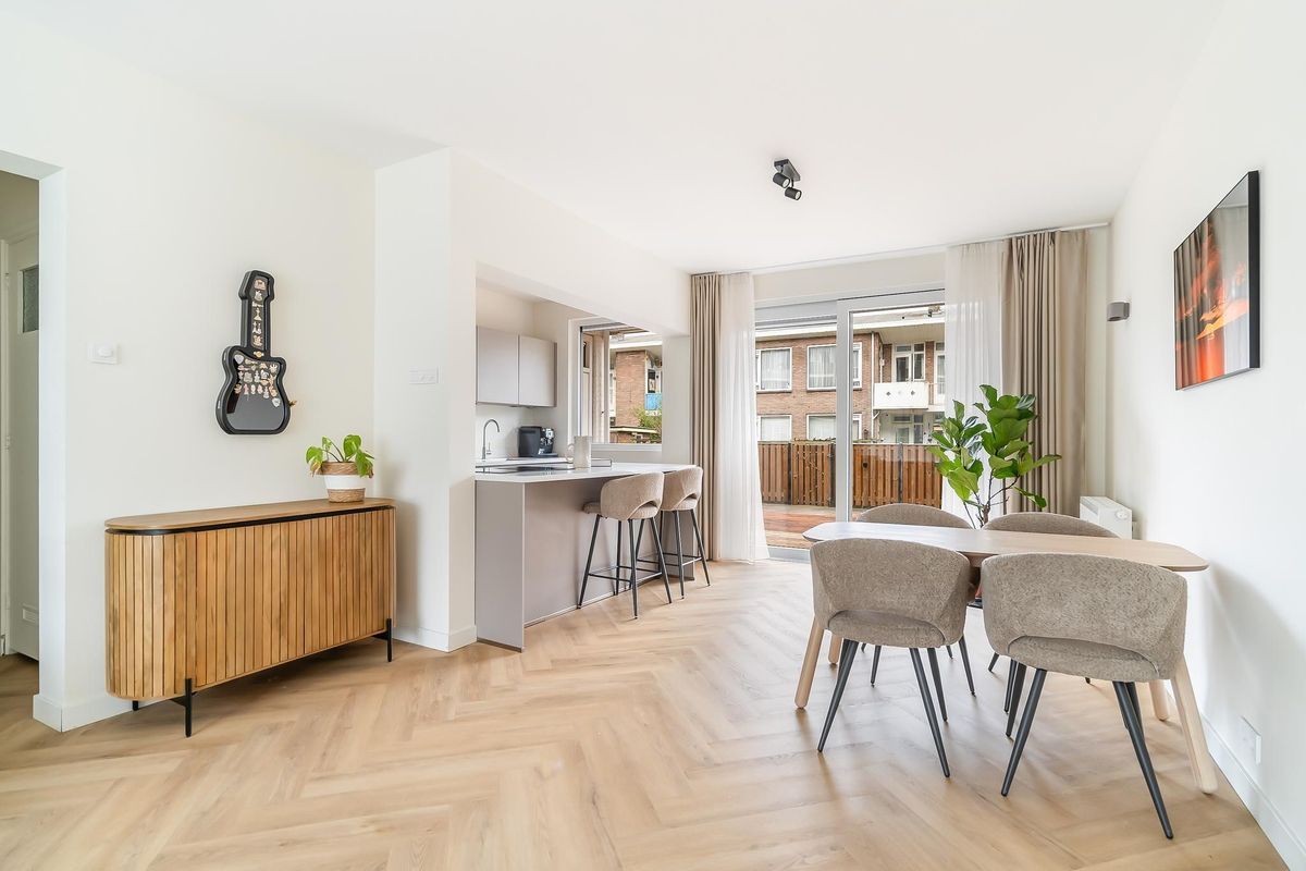 Monseigneur van Steelaan 238 Photo Blur 0