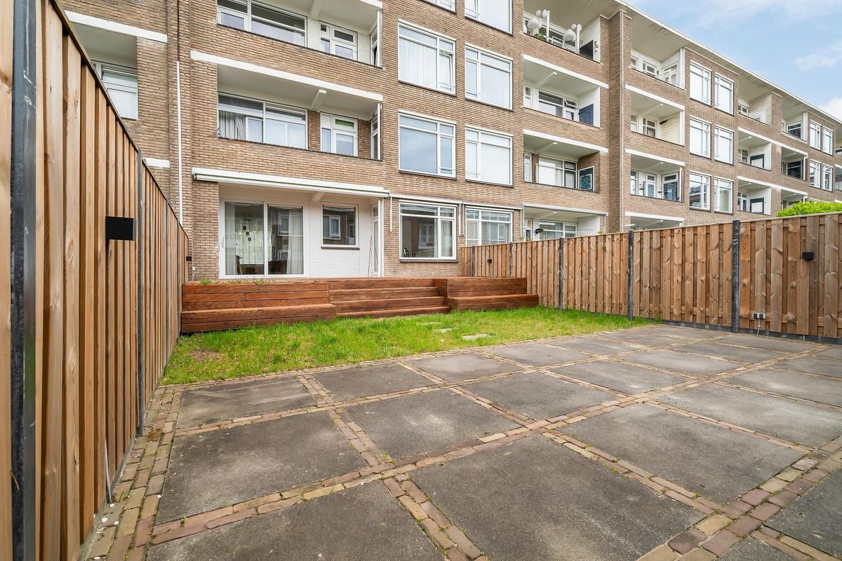 Monseigneur van Steelaan 238 Photo Blur 22