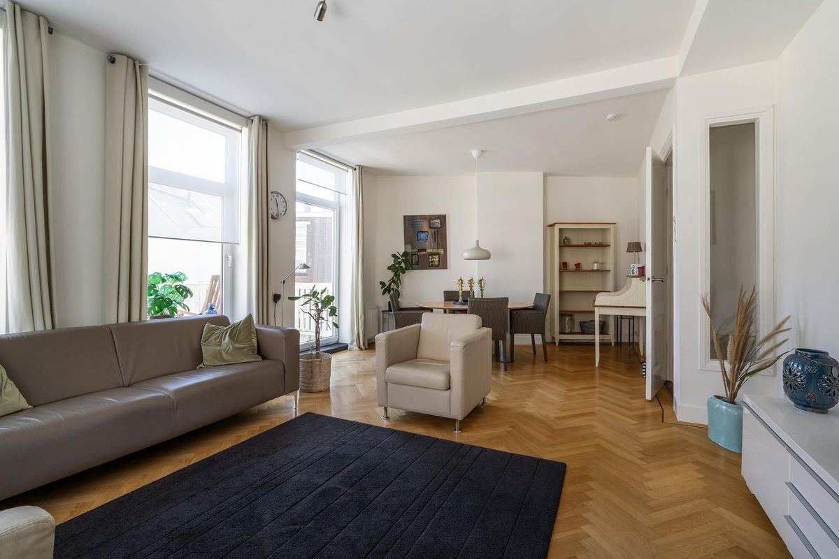 Paulus Buijsstraat 6-a Photo Blur 3