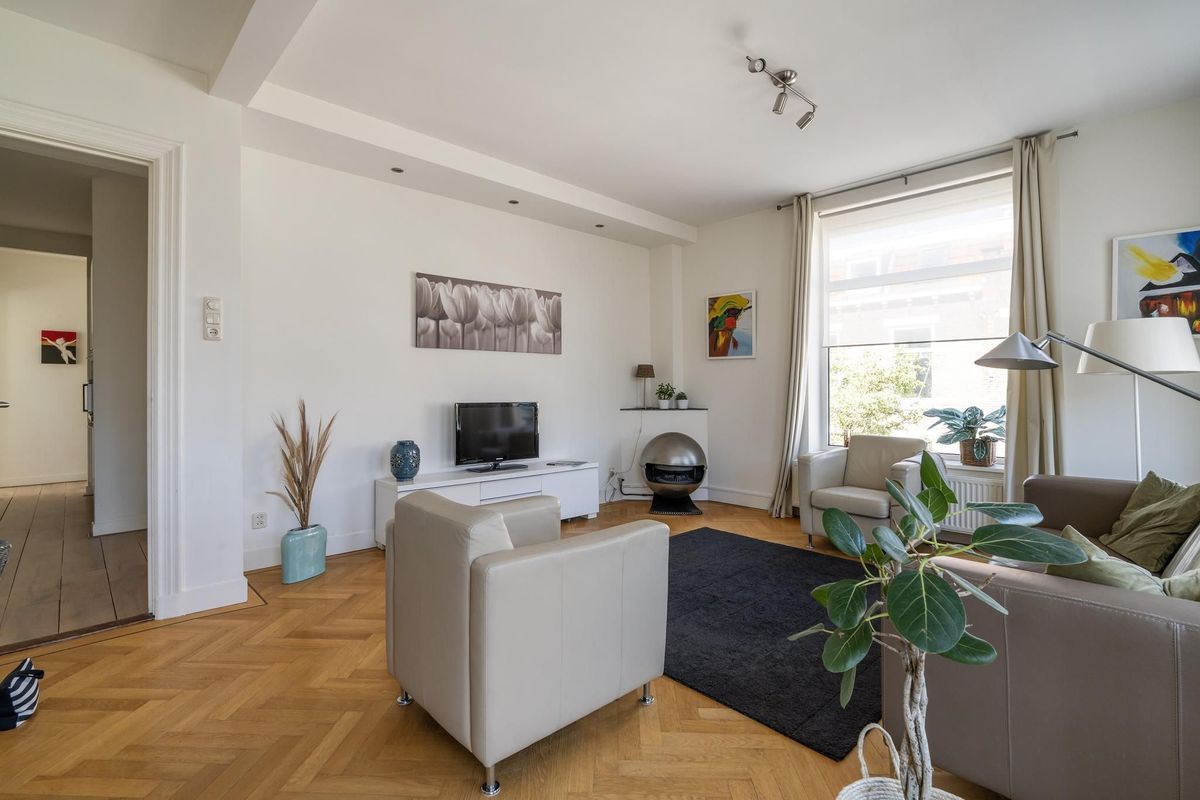 Paulus Buijsstraat 6-a Photo Blur 5