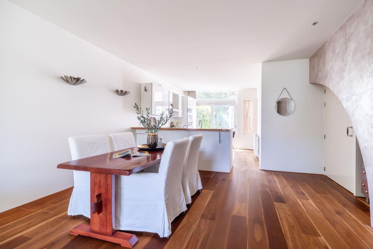 Koninginnelaan 106 Photo Blur 3