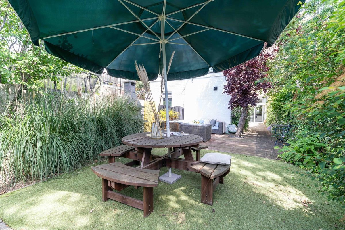 Koninginnelaan 106 Photo Blur 12