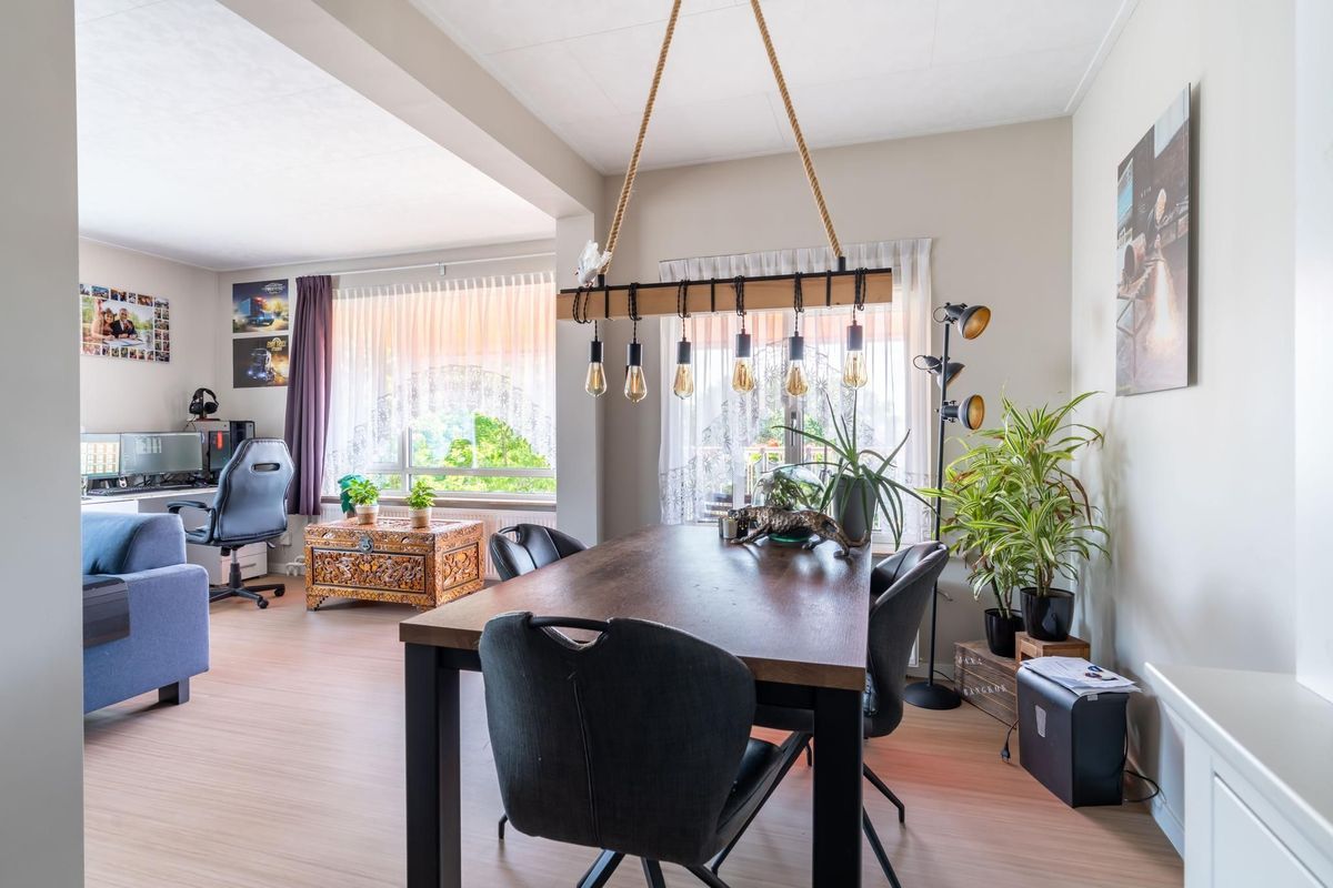 Sir Winston Churchillln 58 Photo Blur 10