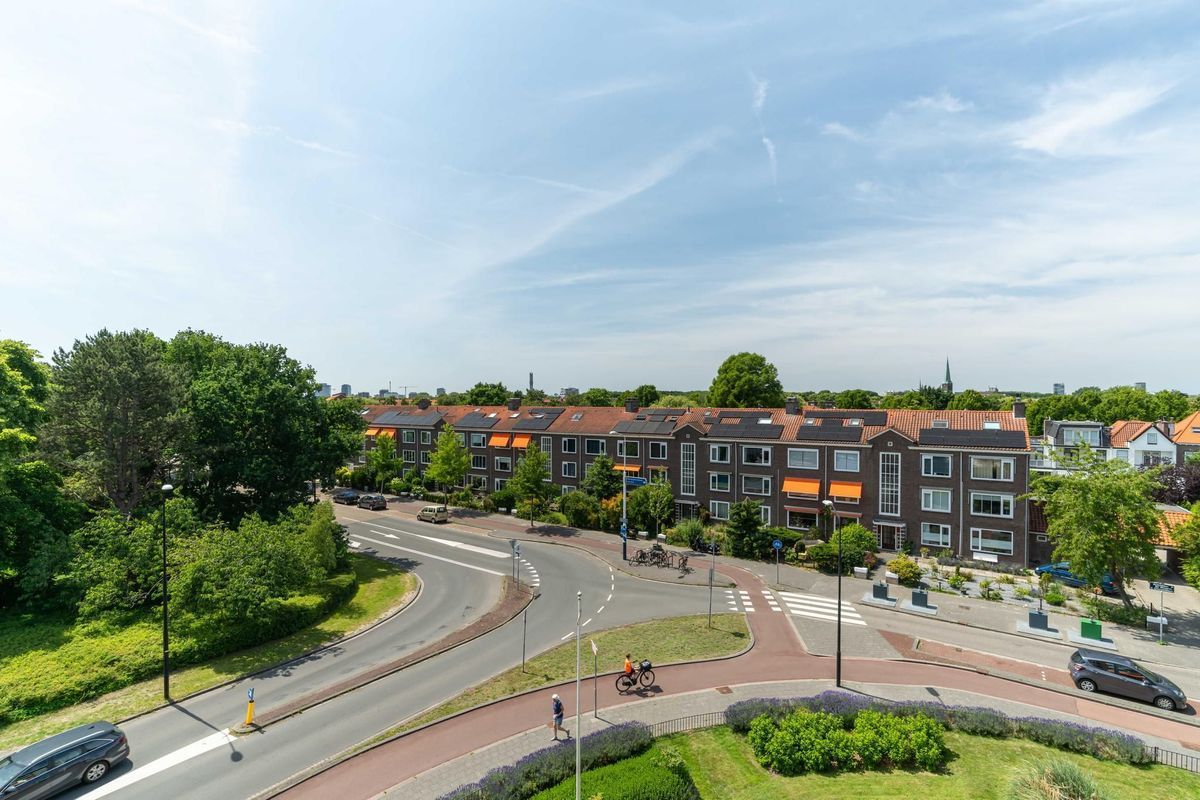 Sir Winston Churchillln 58 Photo Blur 15