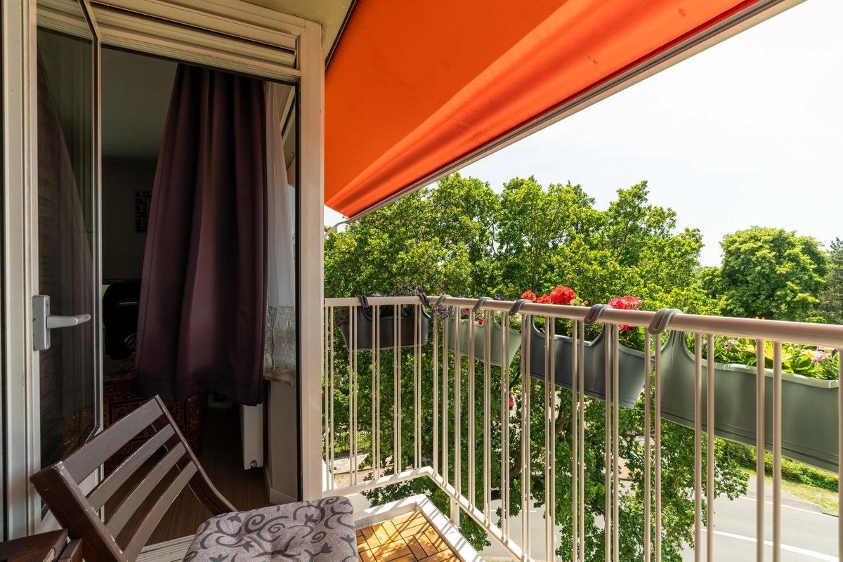 Sir Winston Churchillln 58 Photo Blur 16