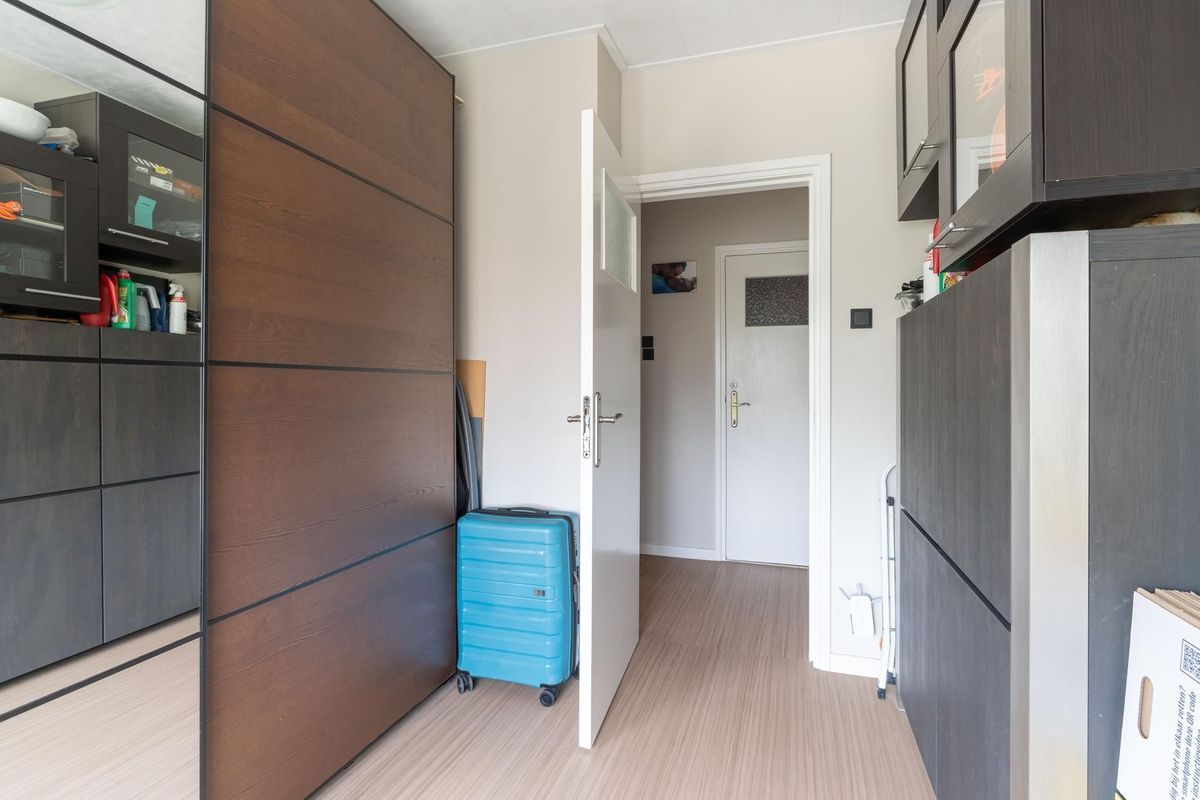 Sir Winston Churchillln 58 Photo Blur 23