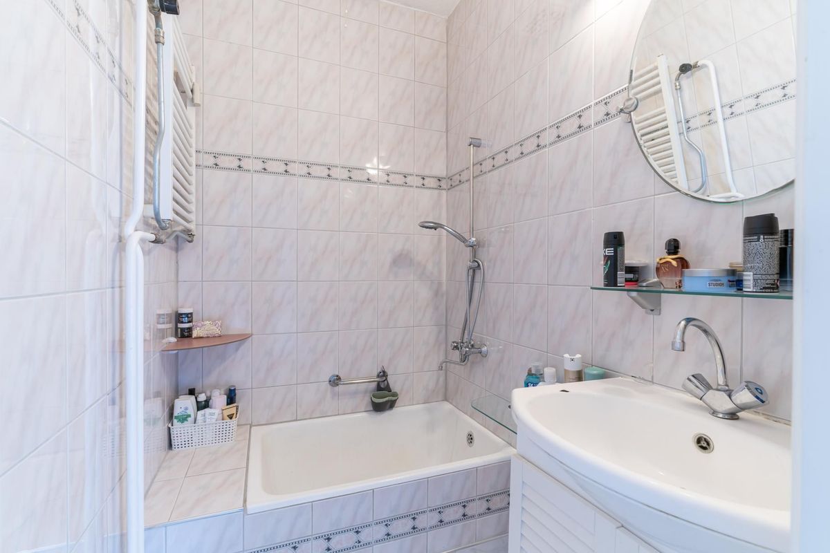 Sir Winston Churchillln 58 Photo Blur 24