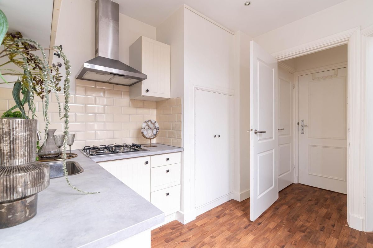 Loosduinseweg 1025-B Photo Blur 13