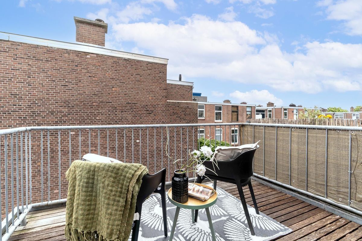 Loosduinseweg 1025-B Photo Blur 5