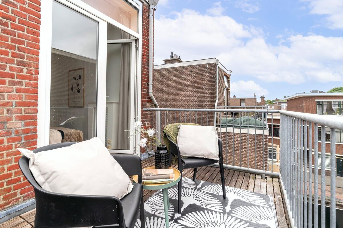 Loosduinseweg 1025-B Photo Blur 7