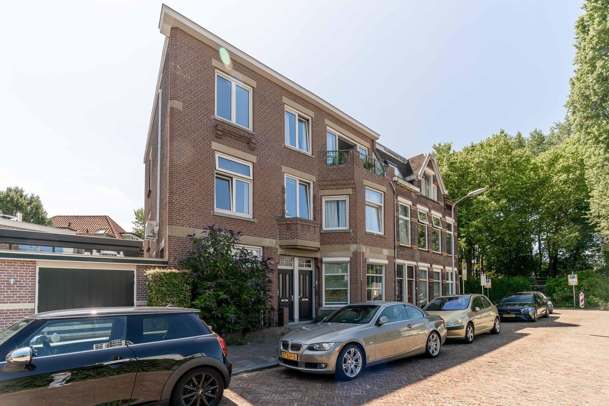 Spoorstraat 2-A Photo Blur 14