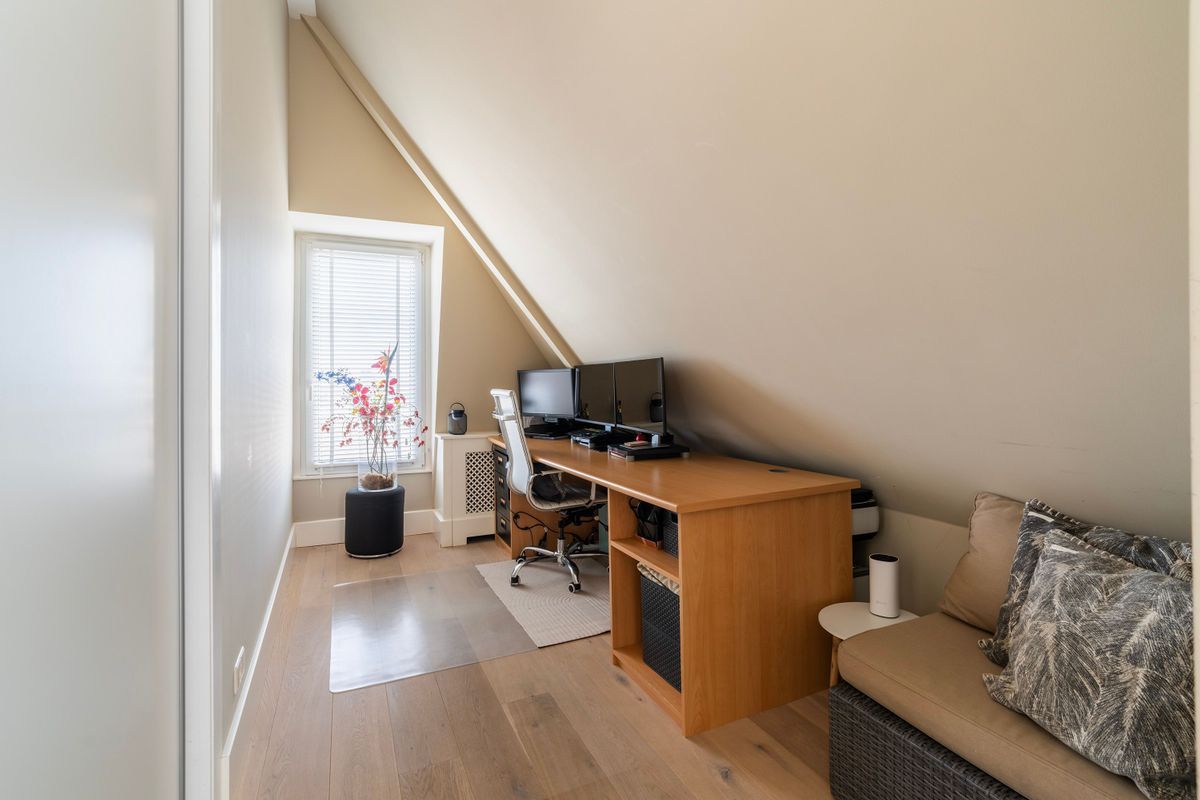 Frederik Hendriklaan 75-A Photo Blur 18