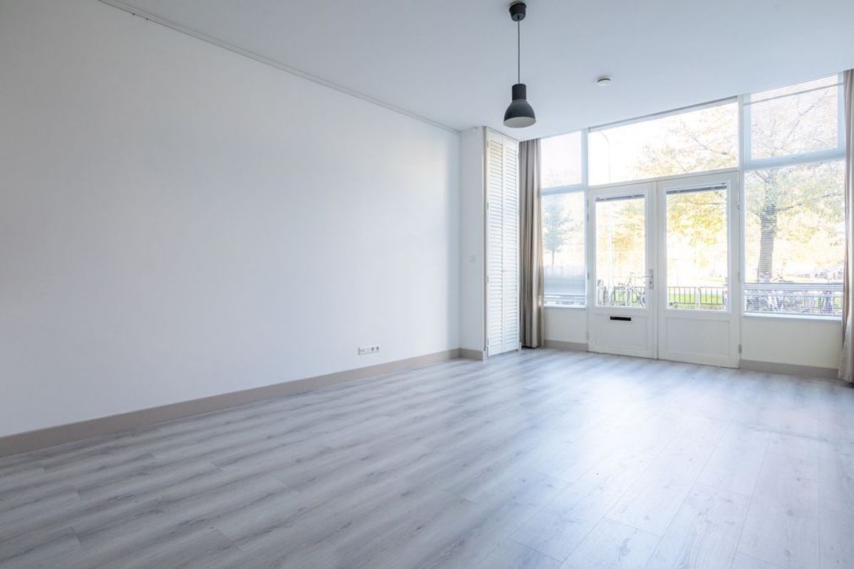 Suze Robertsonstraat 83-A Photo Blur 5