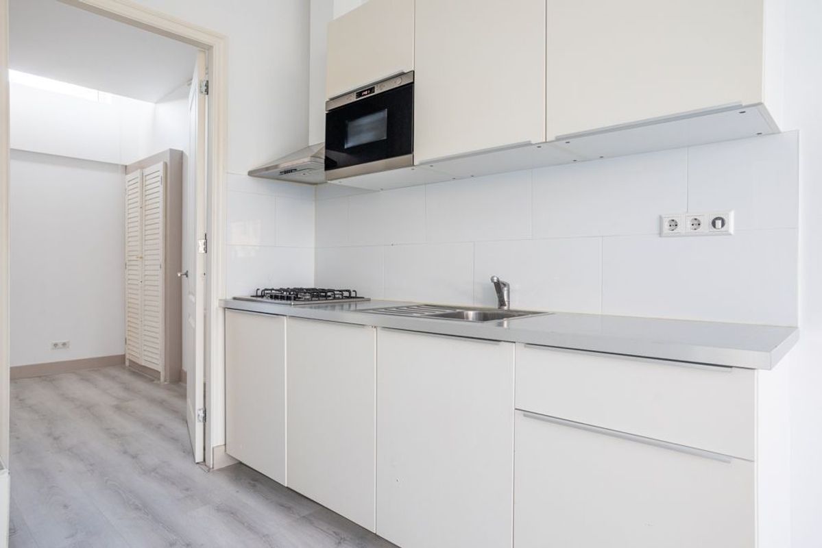 Suze Robertsonstraat 83-A Photo Blur 7