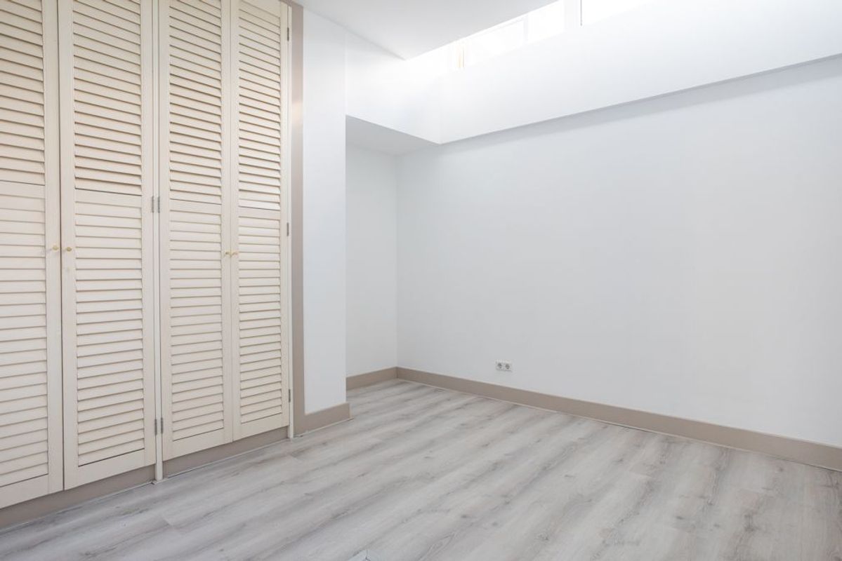 Suze Robertsonstraat 83-A Photo Blur 8