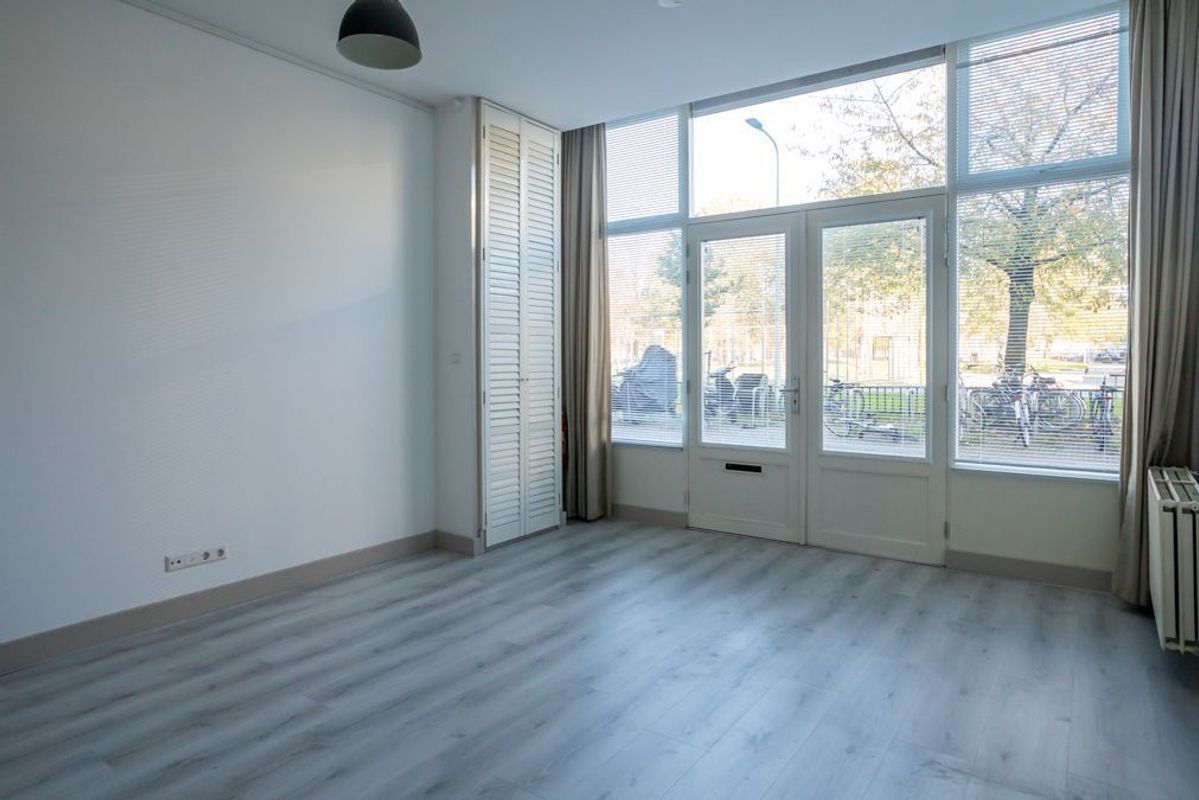 Suze Robertsonstraat 83-A Photo Blur 16