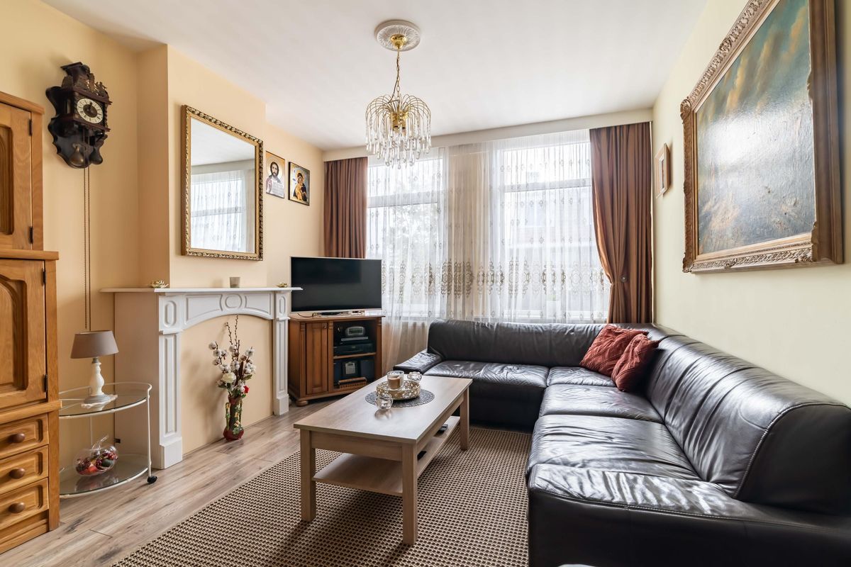 Pluvierstraat 323 Photo Blur 2