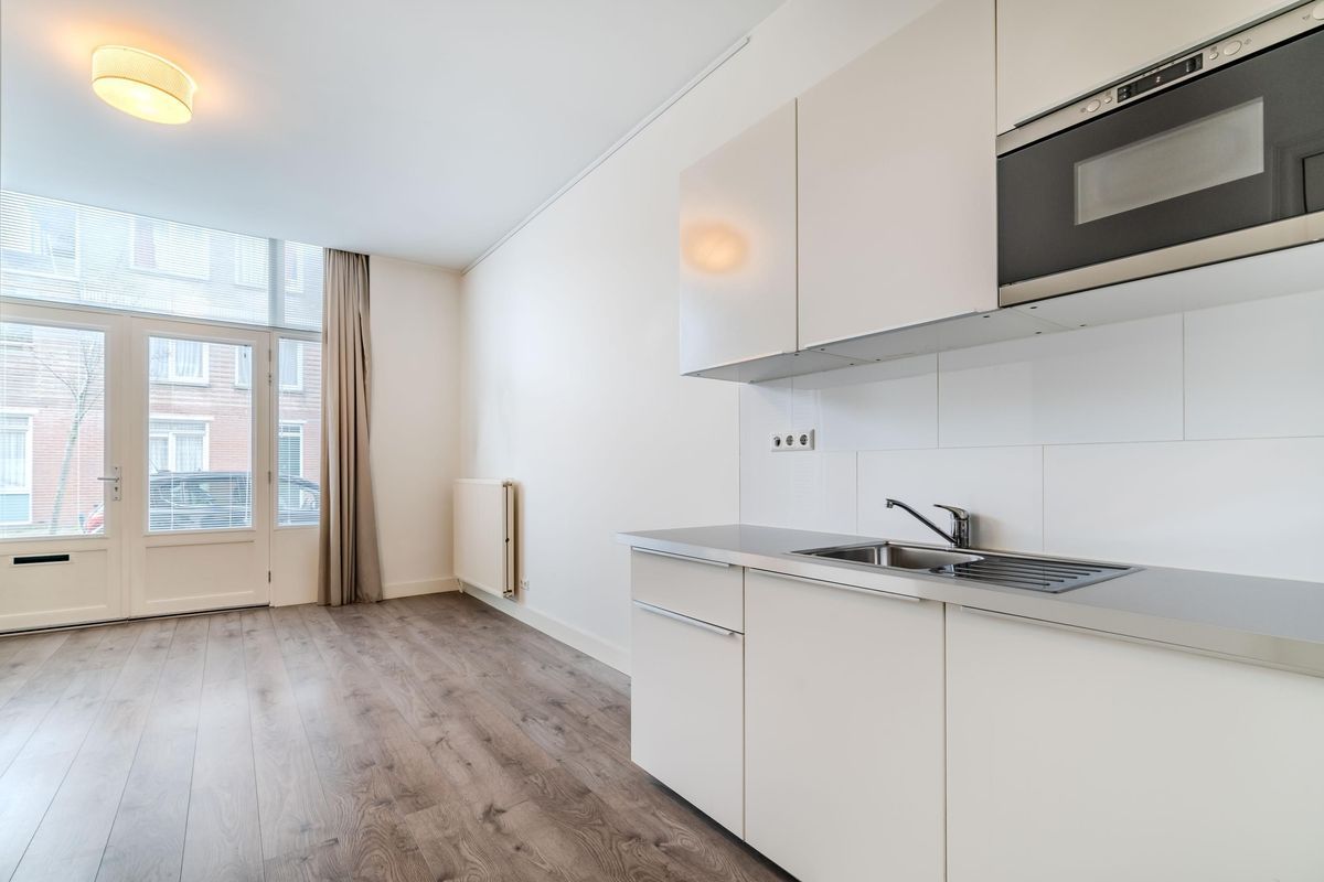 Bosboomstraat 2-BIS Photo Blur 2