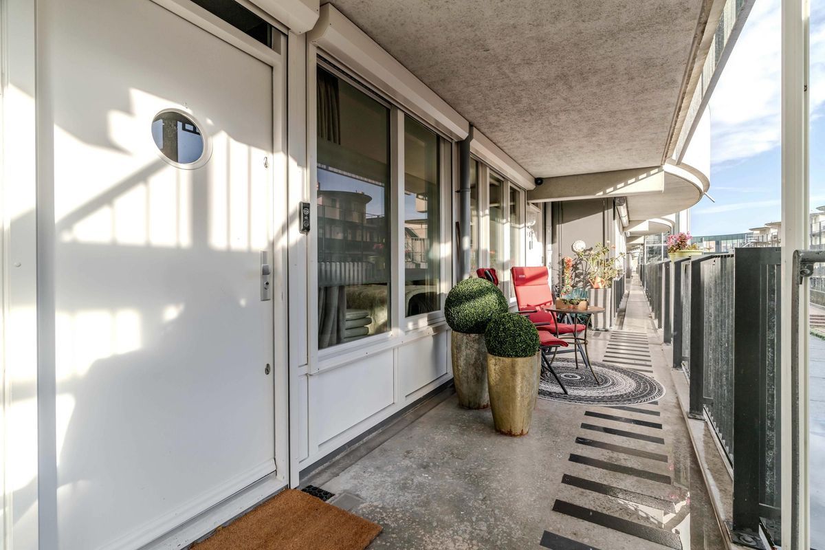 Palaceplein 139 Photo Blur 28