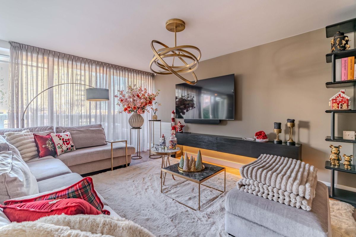 Palaceplein 139 Photo Blur 5